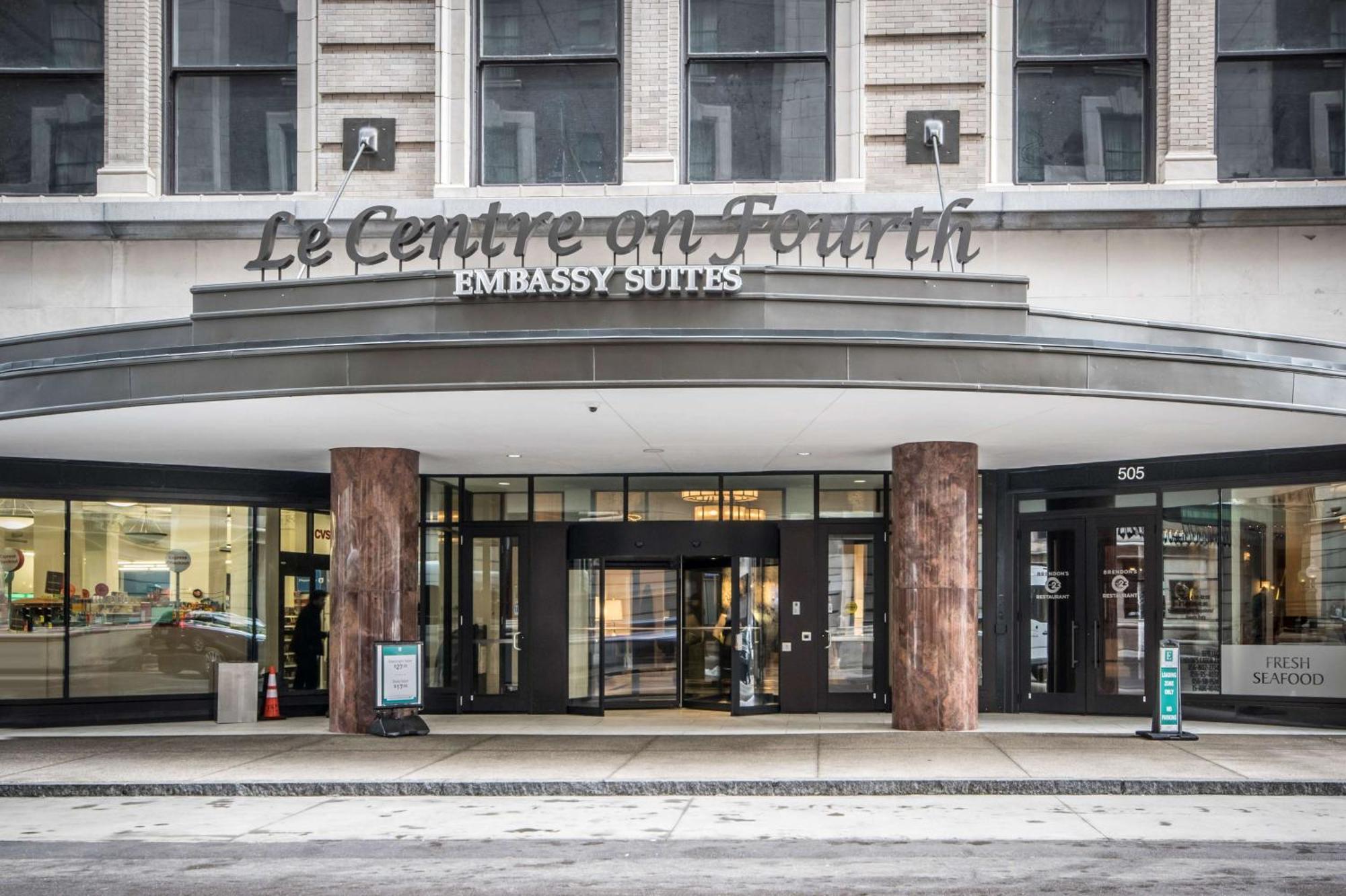 Embassy Suites Louisville Downtown Extérieur photo